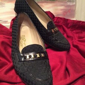 SALVATORE FERRAGAMO *PRICE DROP* Black Loafers 8.5